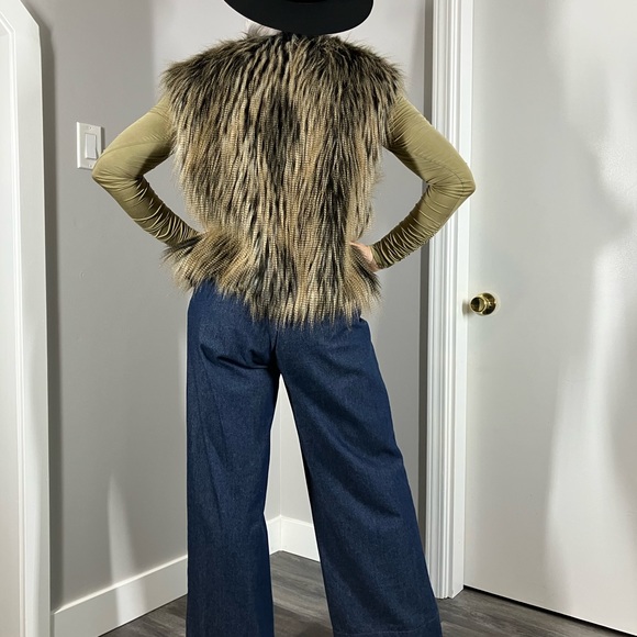 Faux fur vest by Lundstrom. - Picture 2 of 7